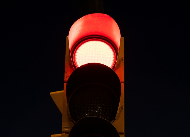 multa semaforo rojo radar